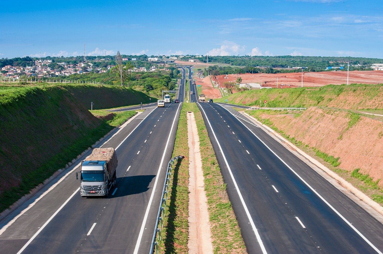 Marco legal das ferrovias é aprovado Brasil de volta aos trilhos