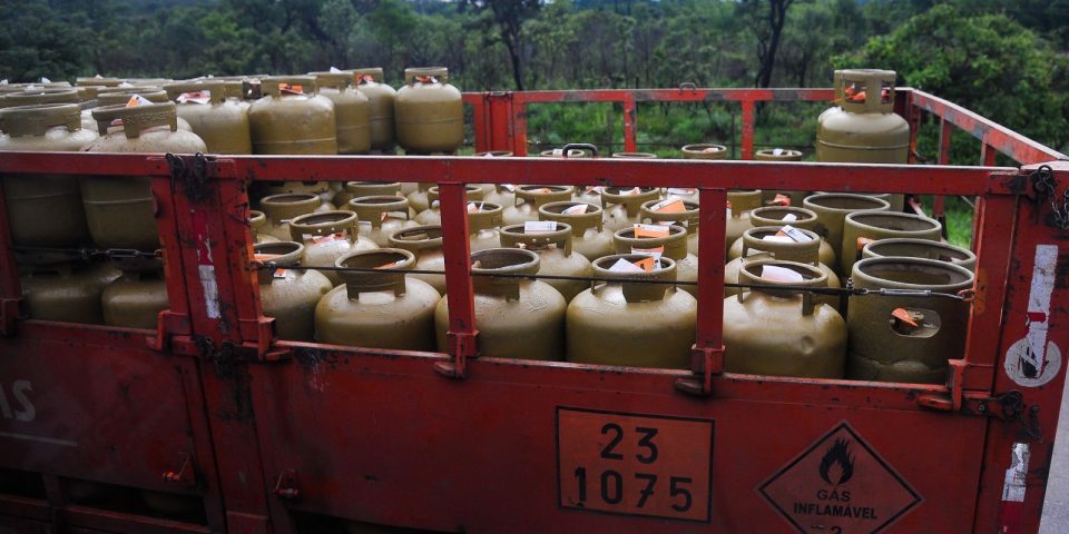 botijao de 13 quilos de gas de cozinha mcajr abr 201120214528